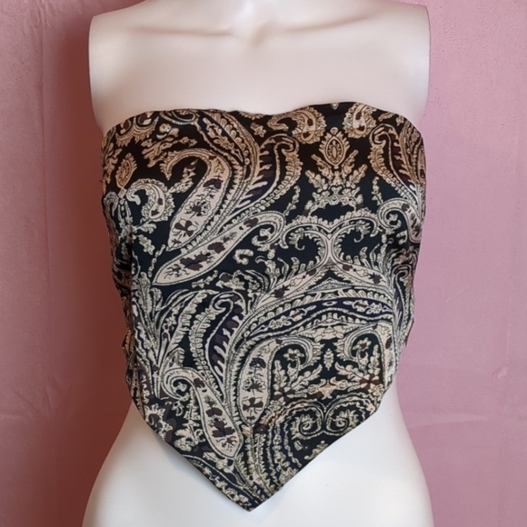 Nasty Gal Paisley Print Handkerchief Tie Back Strapless Crop Top size 2 - Picture 1 of 4